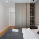 Апартаменты Moon Garden 1bedroom In Nusco Бухарест