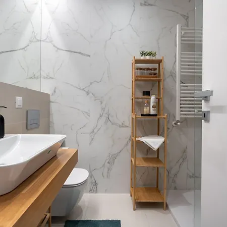 Moon Garden 1bedroom In Nusco Apartament