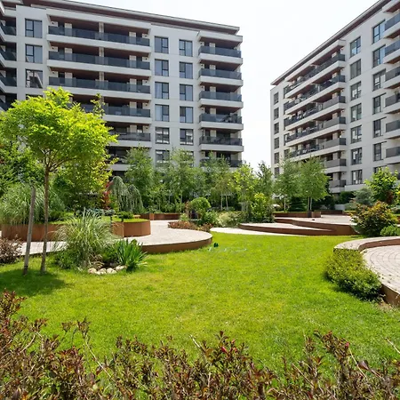 Moon Garden 1bedroom In Nusco Apartament