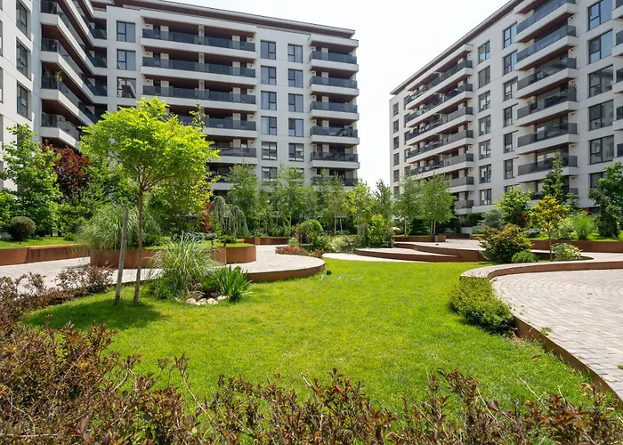 Moon Garden 1bedroom In Nusco Apartament